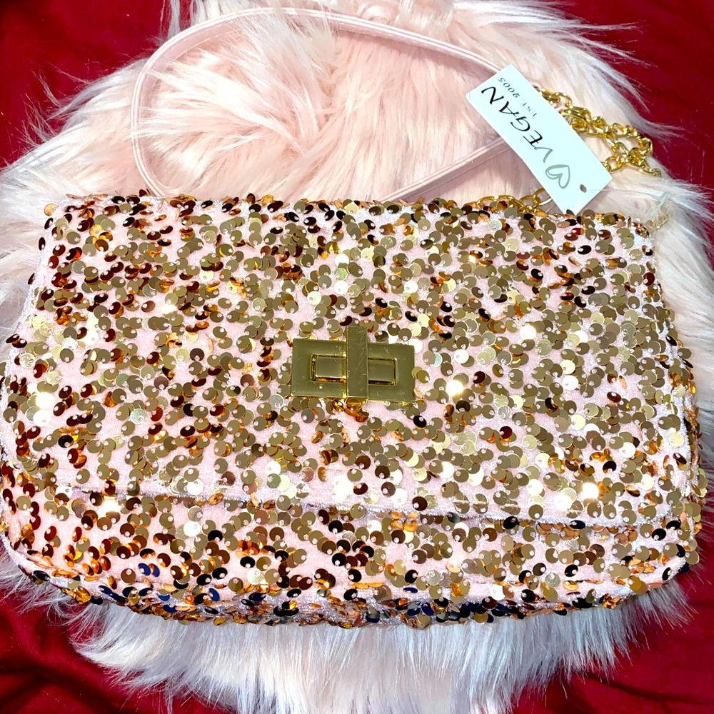Crossbody purse